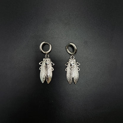 Boucle d'oreille Cigale